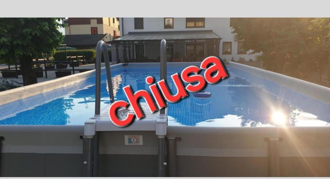 Cuorematto Poggiridenti Esterno foto
